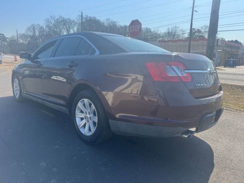 Used 2010 Ford Taurus SEL image 3