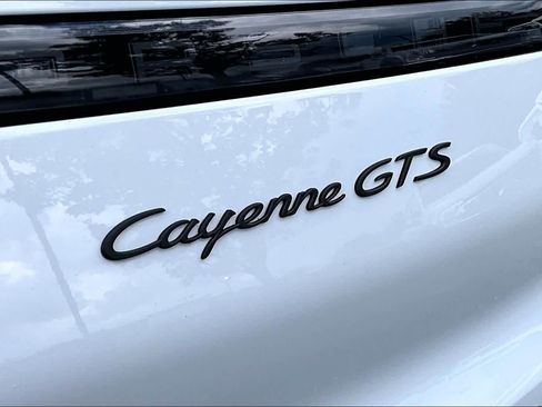 Used 2022 Porsche Cayenne GTS AWD/4WD image 31