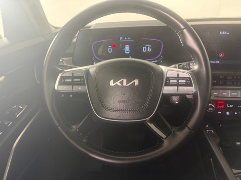 Certified 2024 Kia Telluride S AWD/4WD image 6