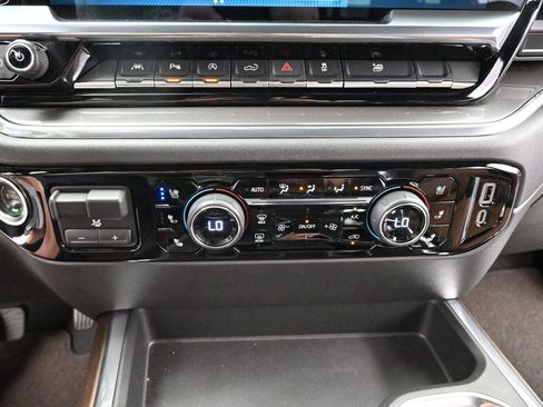Used 2023 Chevrolet Silverado 1500 High Country w/ Technology Package AWD/4WD image 25