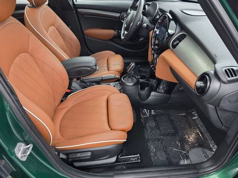 Used 2024 MINI Cooper S w/ Signature Upholstery Package FWD image 28
