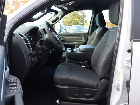 Used 2025 RAM 2500 Big Horn image 11