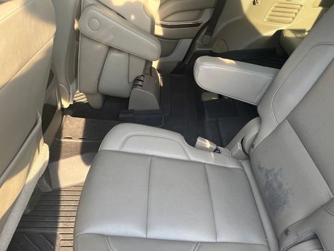 Used 2018 GMC Yukon SLT w/ HD Trailering Package AWD/4WD image 10