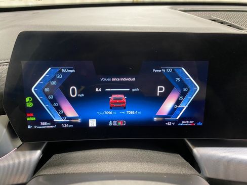 Certified 2025 BMW X2 xDrive28i w/ Convenience Package image 10