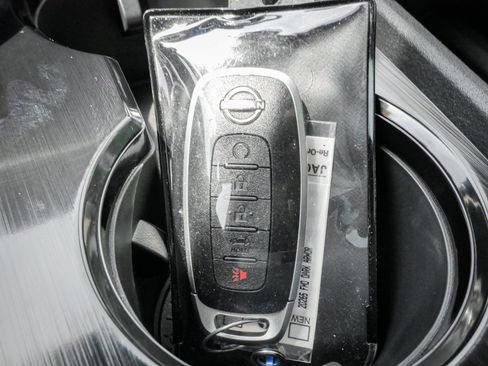 Used 2026 Nissan Rogue Dark Armor FWD image 35
