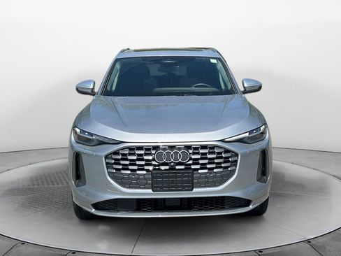 Used 2025 Audi Q5 Premium Plus w/ Premium Plus AWD/4WD image 2