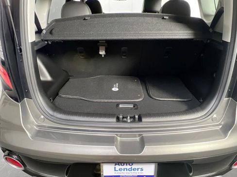 Used 2017 Kia Soul ! w/ Tech Package image 25