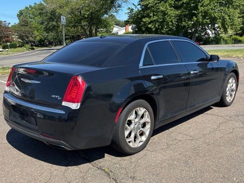 Used 2017 Chrysler 300 C Platinum AWD/4WD image 3