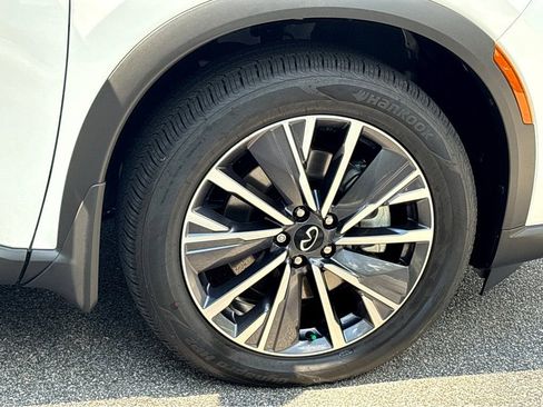 New 2026 INFINITI QX60 Luxe w/ Cargo Package AWD/4WD image 32