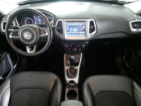 Used 2018 Jeep Compass Latitude w/ Popular Equipment Group image 10