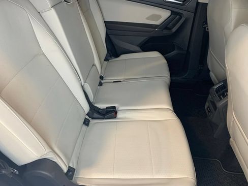 Used 2018 Volkswagen Tiguan SE w/ Panoramic Sunroof Package AWD/4WD image 21