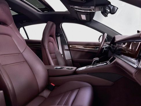 Used 2023 Porsche Panamera Platinum Edition RWD image 6