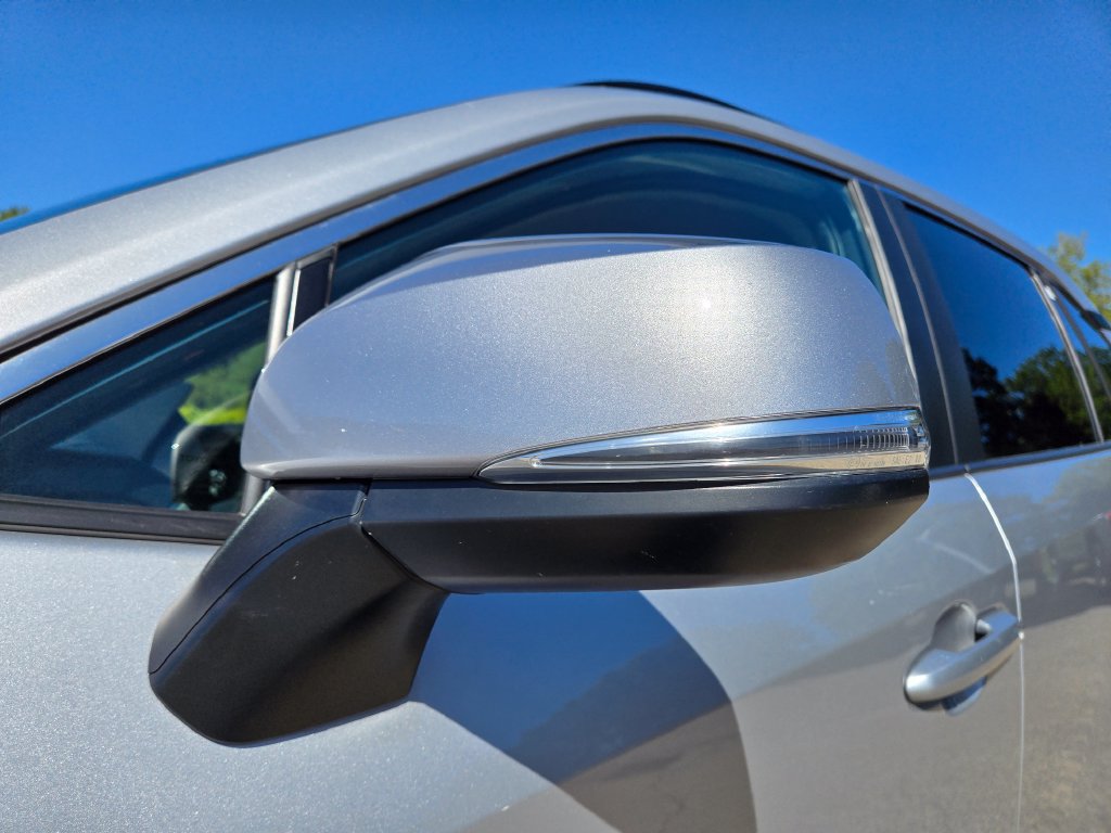 Used 2025 Toyota RAV4 XLE AWD/4WD image 12