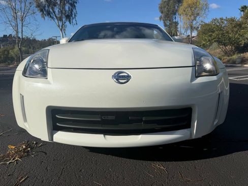 Used 2008 Nissan 350Z Enthusiast w/ Cargo Convenience Pkg image 8