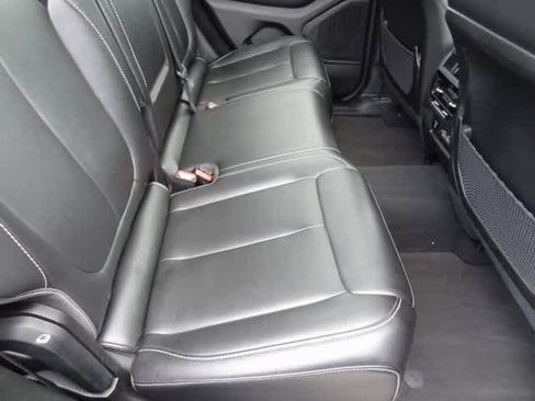 Used 2023 Jeep Grand Cherokee Limited image 12