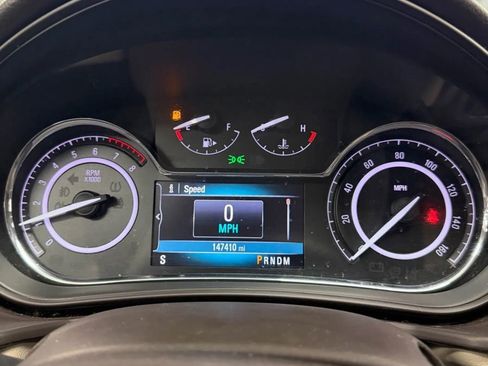 Used 2016 Buick Regal Sedan 4D image 21
