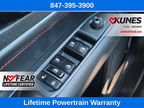 Used 2025 Jeep Compass Trailhawk AWD/4WD image 28