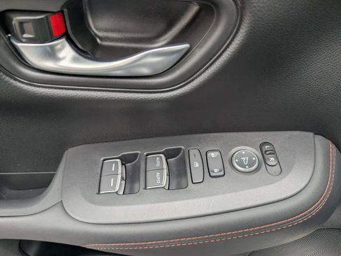 Certified 2026 Honda HR-V Sport image 16