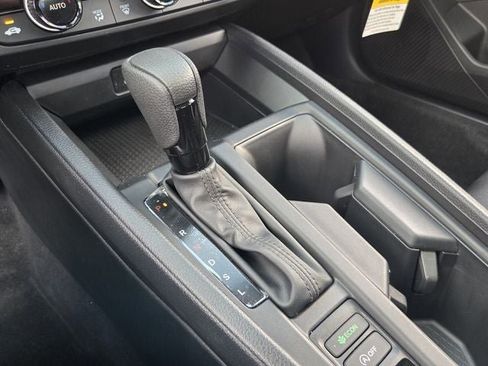 Certified 2025 Honda Accord SE image 19