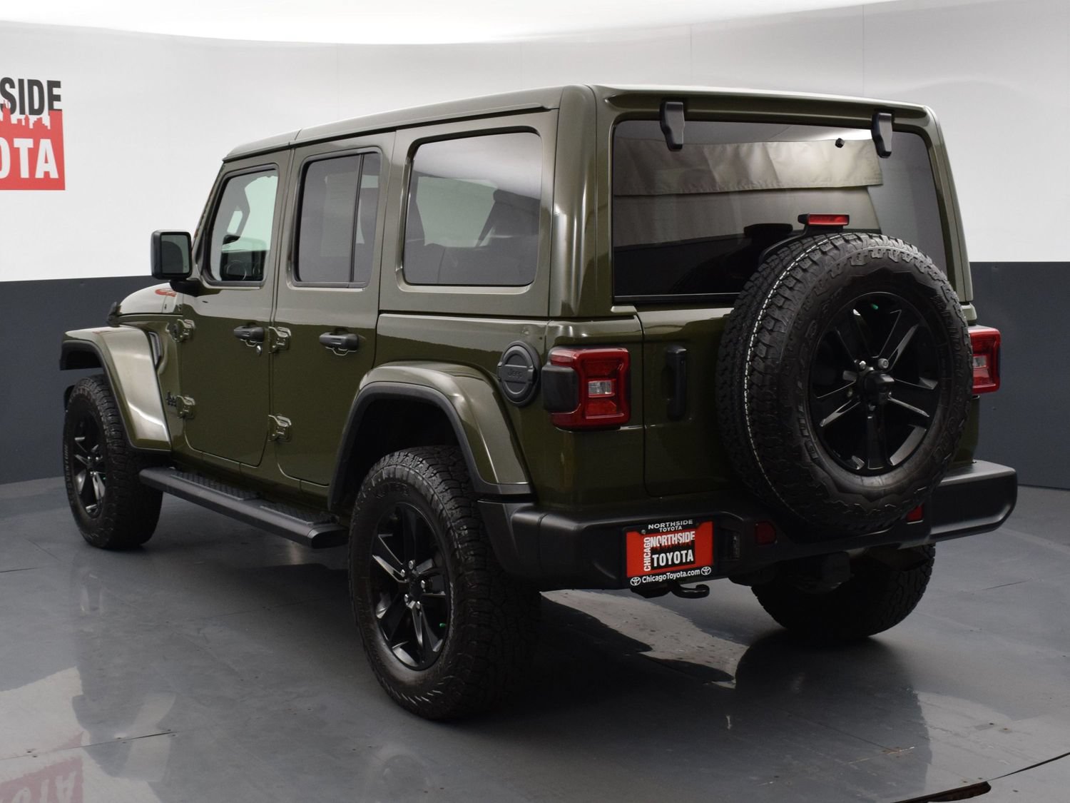 Used 2021 Jeep Wrangler Unlimited Sahara AWD/4WD image 3
