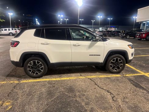 Used 2019 Jeep Compass Trailhawk AWD/4WD image 6