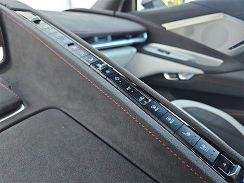 Used 2023 Chevrolet Corvette Stingray Premium Cpe image 25