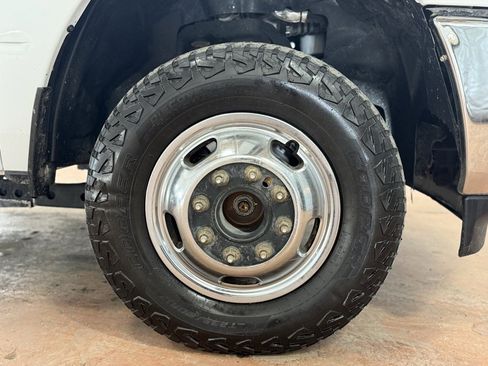 Used 2023 RAM 3500 Tradesman image 10