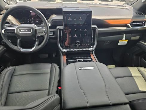 Used 2026 GMC Yukon Denali w/ Sun & Power Step Package RWD image 15