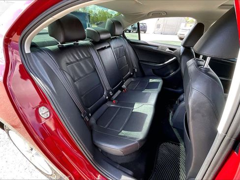 Used 2016 Volkswagen Jetta SEL w/ Lighting Package image 18