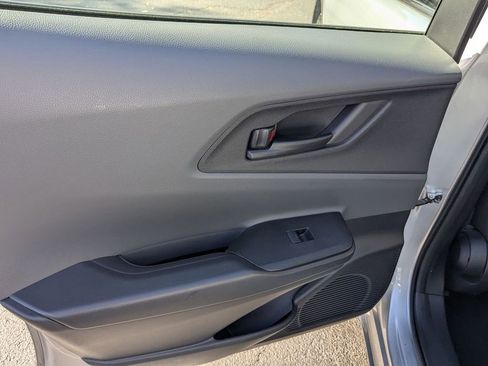 Used 2024 Toyota Prius LE image 24