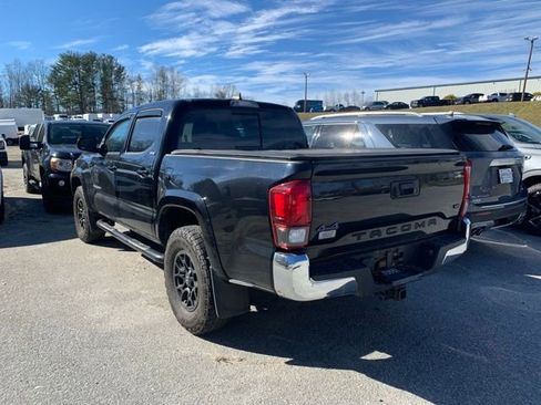 Used 2019 Toyota Tacoma SR5 image 18