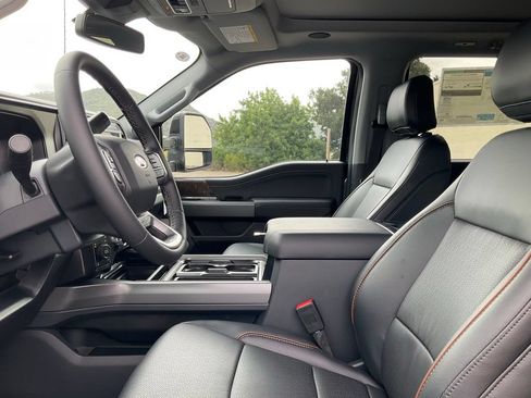 New 2026 Ford F250 Lariat w/ Black Appearance Package AWD/4WD image 48