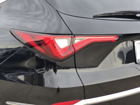 Used 2023 Acura MDX SH-AWD w/ Advance Package image 15