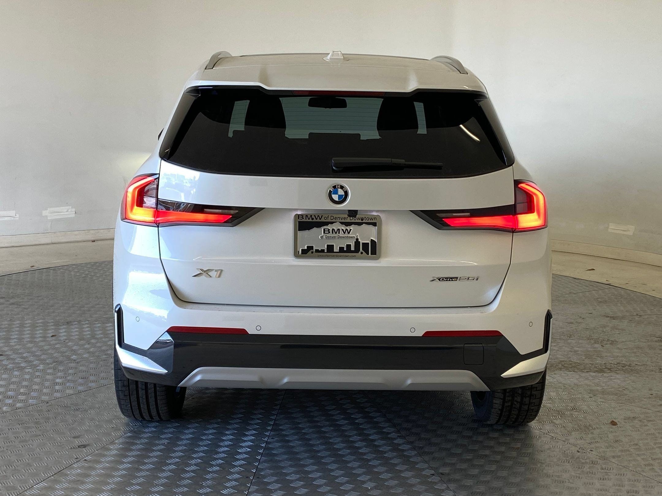 Used 2026 BMW X1 xDrive28i w/ Convenience Package AWD/4WD image 9