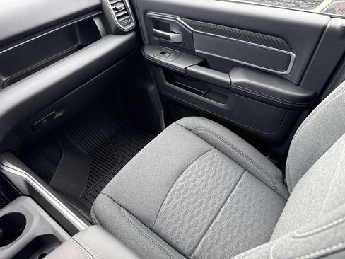 New 2026 RAM 3500 Big Horn AWD/4WD image 16