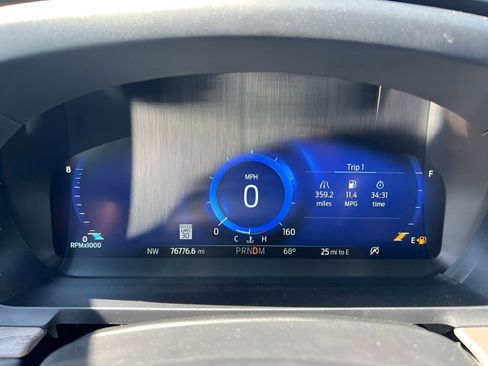 Used 2020 Ford Explorer Platinum w/ Premium Technology Package AWD/4WD image 33