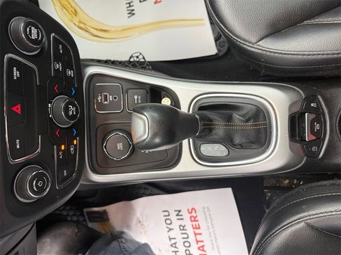 Used 2019 Jeep Compass Latitude w/ Cold Weather Group image 20