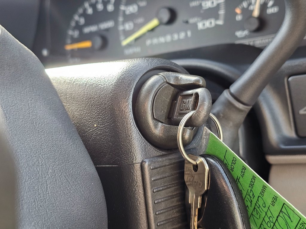 Used 1998 Chevrolet Silverado 1500 4x4 Extended Cab w/ Preferred Equipment Group 3 image 30