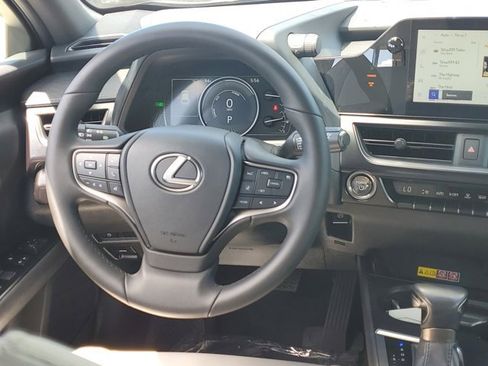 Used 2024 Lexus UX 250h 250h Base image 17