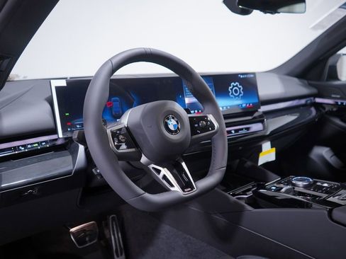 New 2026 BMW 530i RWD image 6