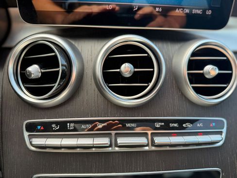 Used 2020 Mercedes-Benz C 300 Sedan w/ AMG Line image 19