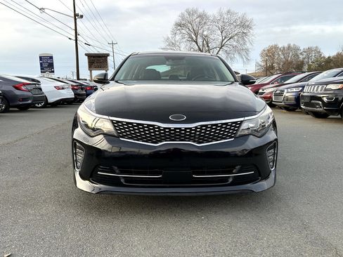 Used 2018 Kia Optima SX w/ Technology Package image 2