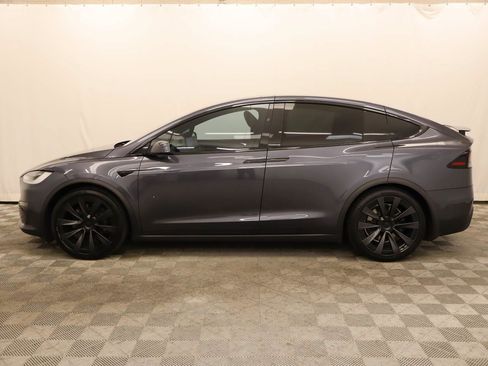 Used 2022 Tesla Model X Plaid AWD/4WD image 2