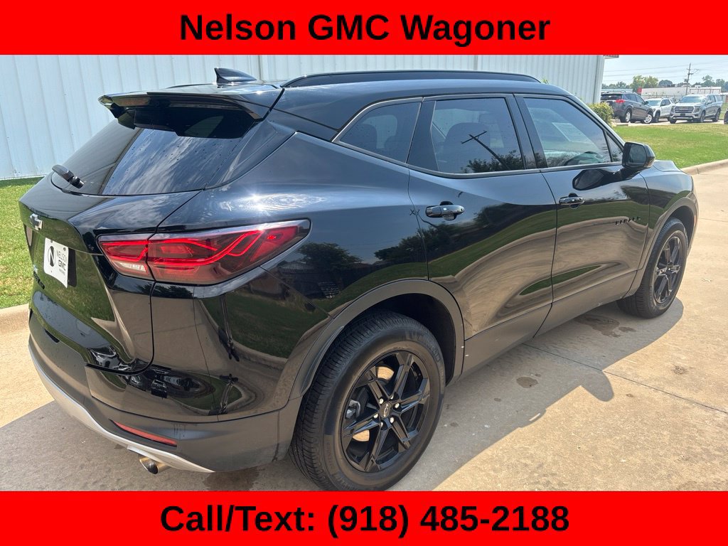 Used 2023 Chevrolet Blazer LT w/ Convenience Package AWD/4WD image 6