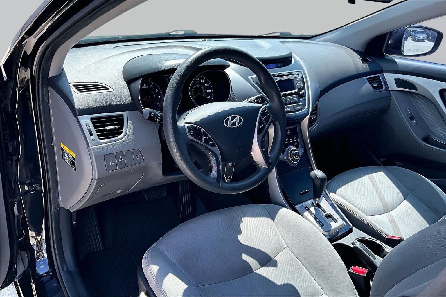 Used 2013 Hyundai Elantra GLS w/ Preferred Pkg FWD image 14