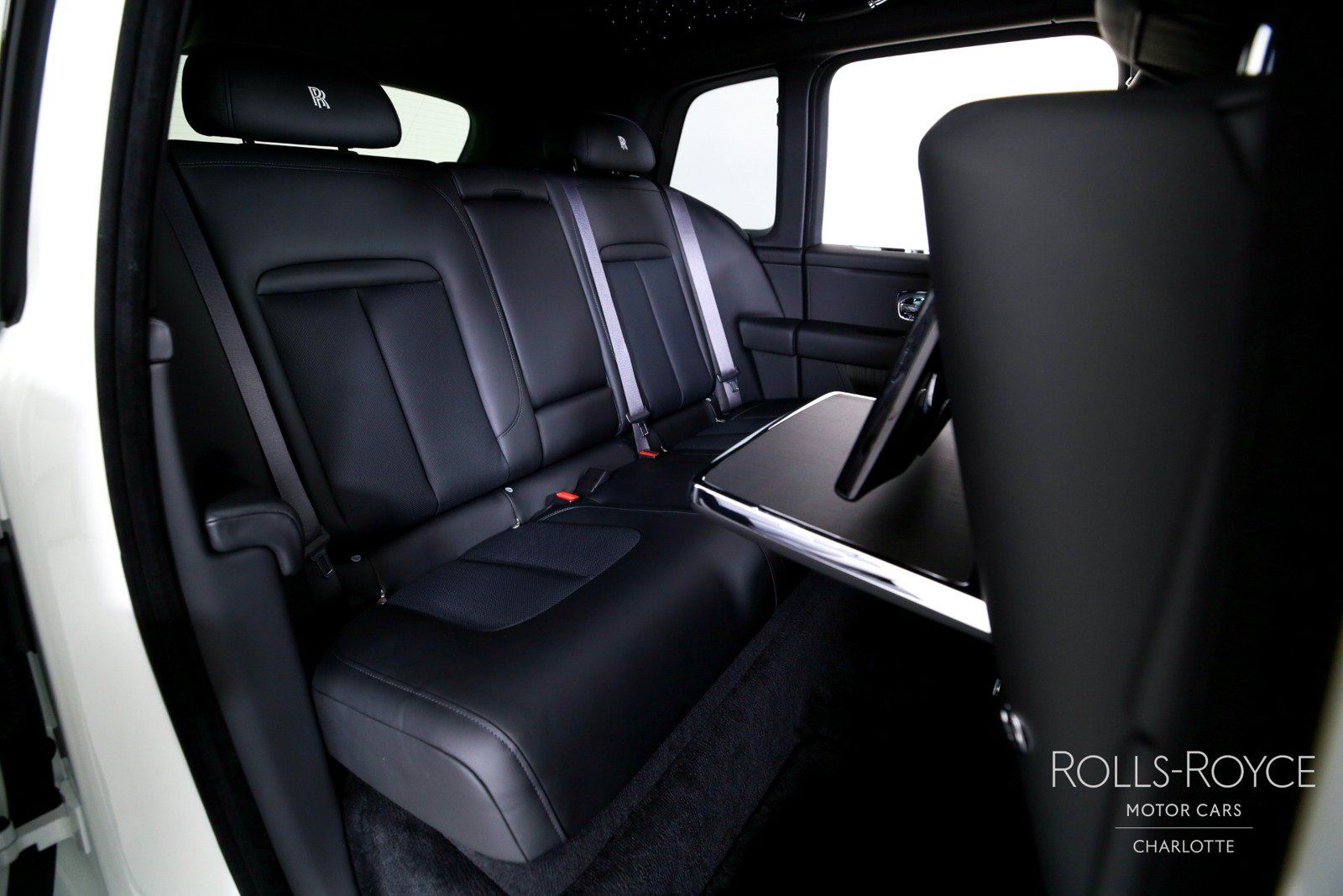 Used 2026 Rolls-Royce Cullinan AWD/4WD image 30