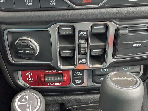 New 2026 Jeep Gladiator Rubicon AWD/4WD image 23