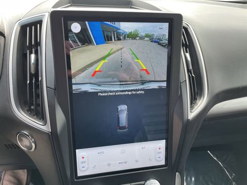 Used 2024 Ford Edge SEL image 12