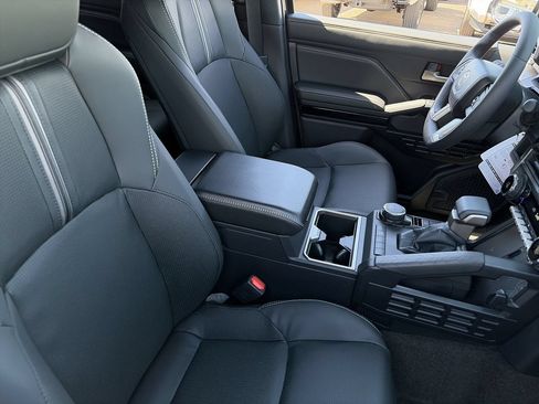 New 2026 Toyota 4Runner Limited AWD/4WD image 22