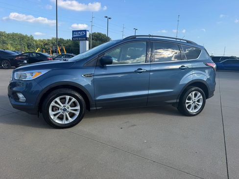 Used 2018 Ford Escape SE AWD/4WD image 4
